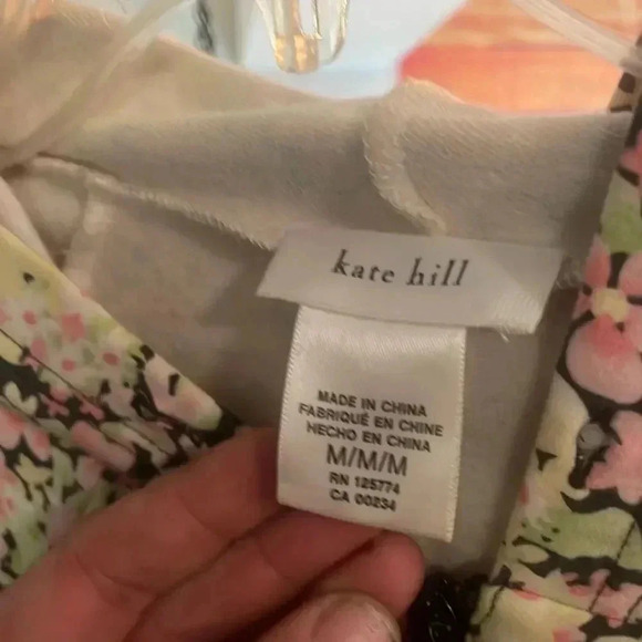 Kate Hill | Floral Zip Up Cardigan Sweater with Zippered pockets - Picture 3 of 4